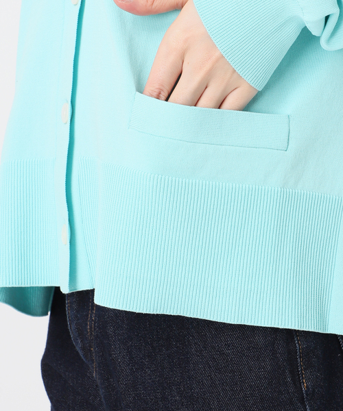 SLOBE IENA（スローブイエナ）の「《接触冷感/UV機能/WEB限定/追加》FROSTYCOTTON Vネックカーディガン（カーディガン/ボレロ・レディース・ベージュ/ネイビー・FREE）」の16枚目の写真