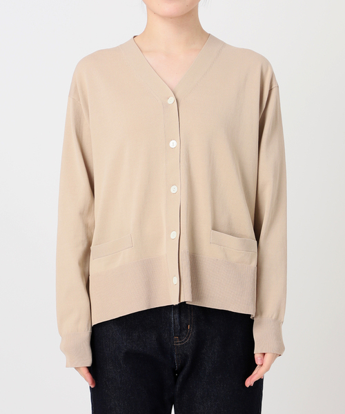 SLOBE IENA（スローブイエナ）の「《接触冷感/UV機能/WEB限定/追加》FROSTYCOTTON Vネックカーディガン（カーディガン/ボレロ・レディース・ベージュ/ネイビー・FREE）」の19枚目の写真