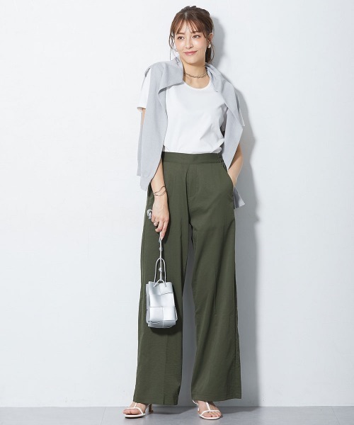 slattgir(スラットジール)の「高身長【読者モデルと一緒に作りました】ベーシックコンパクトカットソーTシャツ(トールサイズ)(Tシャツ/カットソー・レディース・ブラウン/オフホワイト/ブラック・T3L/TLL/TL/TM/T5L/T4L)」の6枚目の写真