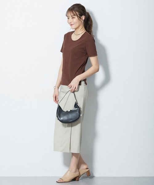 slattgir(スラットジール)の「高身長【読者モデルと一緒に作りました】ベーシックコンパクトカットソーTシャツ(トールサイズ)(Tシャツ/カットソー・レディース・ブラウン/オフホワイト/ブラック・T3L/TLL/TL/TM/T5L/T4L)」の12枚目の写真