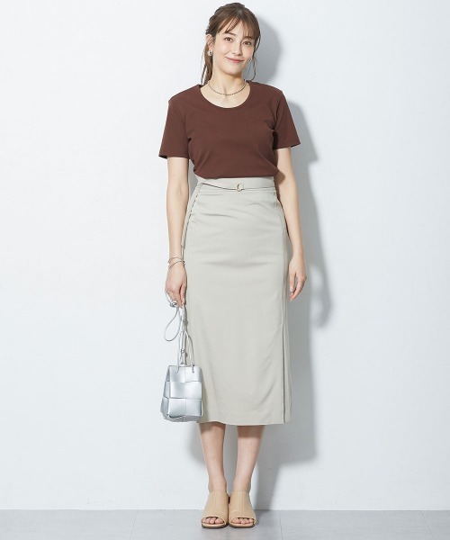 slattgir(スラットジール)の「高身長【読者モデルと一緒に作りました】ベーシックコンパクトカットソーTシャツ(トールサイズ)(Tシャツ/カットソー・レディース・ブラウン/オフホワイト/ブラック・T3L/TLL/TL/TM/T5L/T4L)」の13枚目の写真