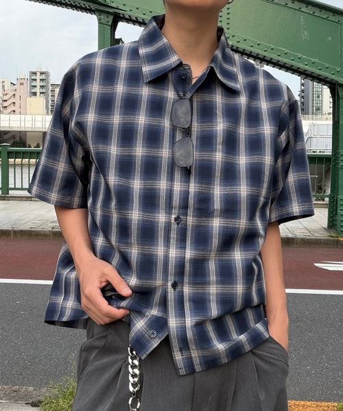 UNDERSTATEMENTs(アンダーステイトメント)の「【ユニセックス】ショート丈無地&チェックベーシックシャツ(シャツ/ブラウス・メンズ・ホワイト系/ブラック系その他/チャコールグレー/ブルー/ブラック系/グリーン系その他/ブルー系その他/ホワイト・MEDIUM/LARGE)」の8枚目の写真