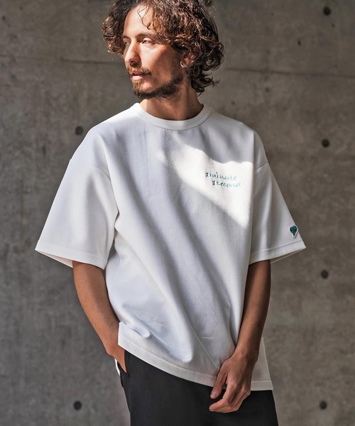 1minute 1second(ワンミニットワンセカンド)の「mt10279-cursive embroidery cardboard knit cut & sewn カットソー(1M26N230)(Tシャツ/カットソー・メンズ・ホワイト×ブルー/ブラック/ホワイト×ブラック・M/S/XL/L)」の4枚目の写真