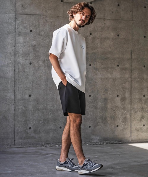 1minute 1second(ワンミニットワンセカンド)の「mt10279-cursive embroidery cardboard knit cut & sewn カットソー(1M26N230)(Tシャツ/カットソー・メンズ・ホワイト×ブルー/ブラック/ホワイト×ブラック・M/S/XL/L)」の6枚目の写真