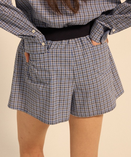 Mardi Mercredi(マルディメクルディ)の「COTTON SHORTS CHECK CONTRAST WAISTBAND / コットン ショートパンツ チェック コントラスト ウエストバンド(その他パンツ・レディース・ブルー/ネイビー・FREE)」の9枚目の写真