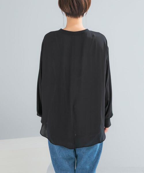 URBAN RESEARCH ROSSO WOMEN（アーバンリサーチ　ロッソ）の「リブドッキングセミシアープルオーバー（Tシャツ/カットソー・レディース・ブラック/ホワイト・FREE）」の16枚目の写真