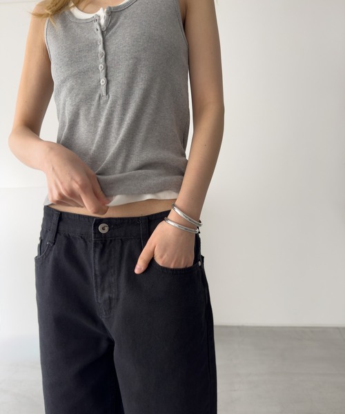 CANAL JEAN(キャナルジーン)の「Pt ダブルラインバングル(バングル/リストバンド・レディース・シルバー/ゴールド・ONE SIZE)」の9枚目の写真