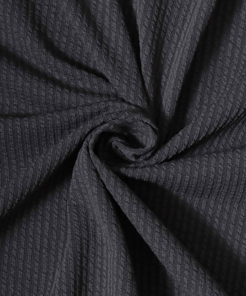ANPAS（アンパス）の「3/4-Sleeve Full-Zip Hoodie in Seersucker-Knit Fabric/カットサッカー七分袖フルジップパーカー メンズ レディース ユニセックス（パーカー・メンズ・スミクロ/ライトグレー/ブルーグリーン・M/L/XL）」の13枚目の写真