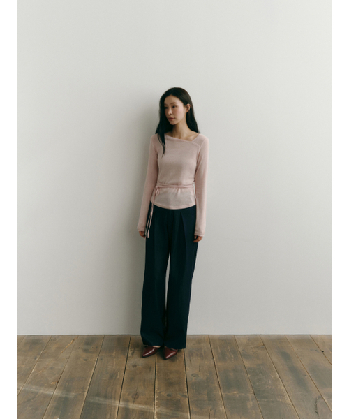Yuje(ユジェ)の「LOE NECK TOP (Pink, 2size)(Tシャツ/カットソー・レディース・その他・SMALL/MEDIUM)」の3枚目の写真