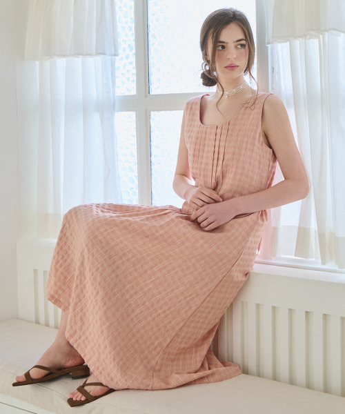SLOWLOLLI（スローローリ）の「Pintuck bloom dress - Peach pink（ワンピース・レディース・ピンク・FREE/2）」の3枚目の写真