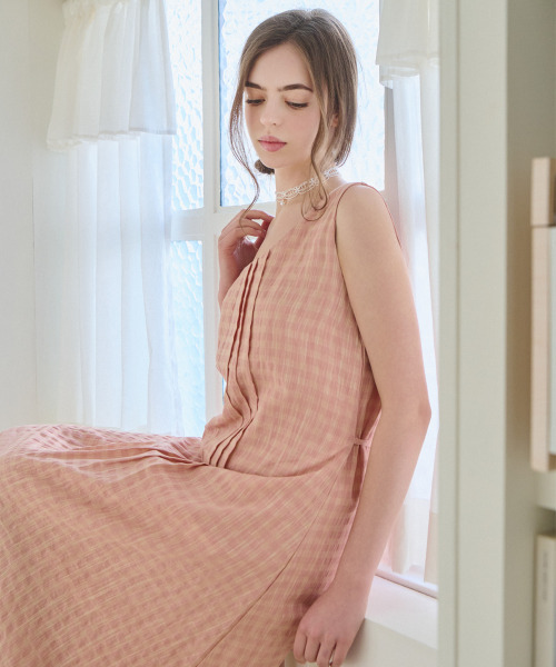 SLOWLOLLI（スローローリ）の「Pintuck bloom dress - Peach pink（ワンピース・レディース・ピンク・FREE/2）」の6枚目の写真