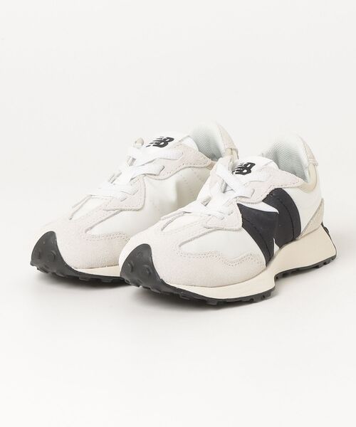 NEW BALANCE(ニューバランス)の「327(スニーカー・キッズ・ホワイト×ブラック・20.0cm/19.5cm/19.0cm/18.5cm/18.0cm/17.5cm/17.0cm/21.5cm/21.0cm/20.5cm)」の2枚目の写真