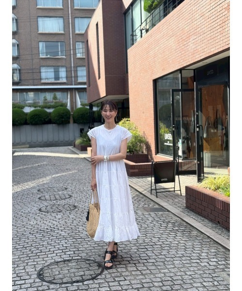 Day and Grade(デイアンドグレイド)の「【前田ゆかセレクト】フレアシルエット ティアードワンピース(ドレス・レディース・ホワイト・FREE)」の5枚目の写真
