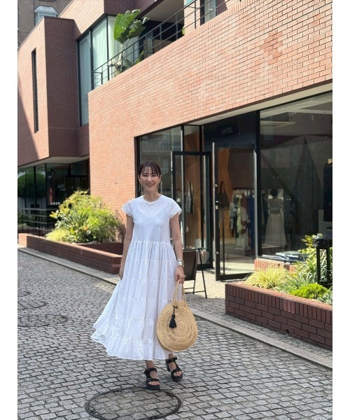 Day and Grade(デイアンドグレイド)の「【前田ゆかセレクト】フレアシルエット ティアードワンピース(ドレス・レディース・ホワイト・FREE)」の7枚目の写真
