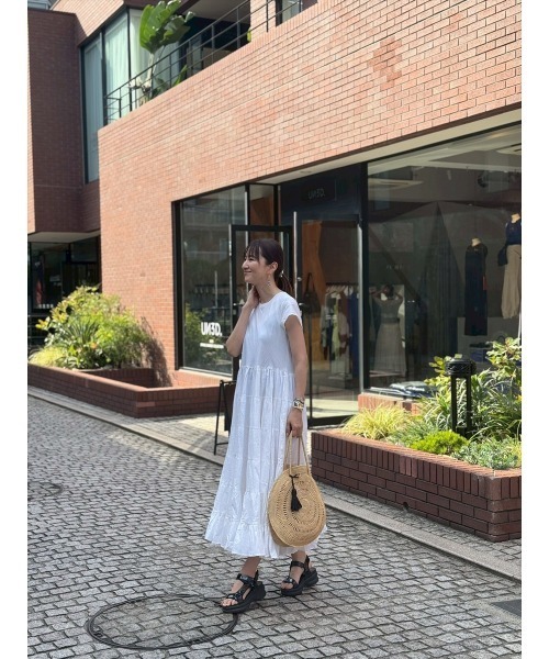 Day and Grade(デイアンドグレイド)の「【前田ゆかセレクト】フレアシルエット ティアードワンピース(ドレス・レディース・ホワイト・FREE)」の11枚目の写真