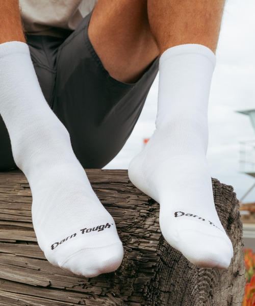 DARN TOUGH VERMONT(ダーンタフバーモント)の「DARN TOUGH/ダーンタフ 1035 Run Micro Crew Ultra-Lightweight Running Socks(ソックス/靴下・メンズ・ホワイト/ブラック・MEDIUM/LARGE)」の2枚目の写真