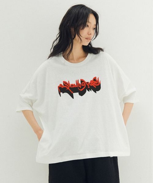 STOF(ストフ)の「ARABIC L&P Tee(Tシャツ/カットソー・メンズ・カーキ/ブラック/ホワイト・M/S)」の2枚目の写真