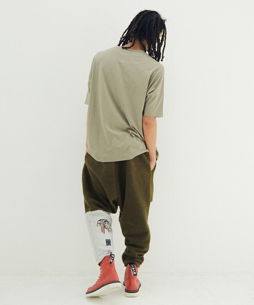 STOF(ストフ)の「ARABIC L&P Tee(Tシャツ/カットソー・メンズ・カーキ/ブラック/ホワイト・M/S)」の9枚目の写真