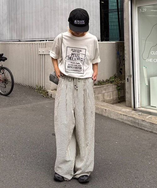CIAOPANIC TYPY（チャオパニックティピー）の「【UNISEX】【プラスサイズあり】スクエア総刺繍ロゴTシャツ（Tシャツ/カットソー・レディース・オレンジ/ミント/ホワイト/ブルー/チャコールグレー/グレー・XX-LARGE/LARGE/MEDIUM）」の9枚目の写真