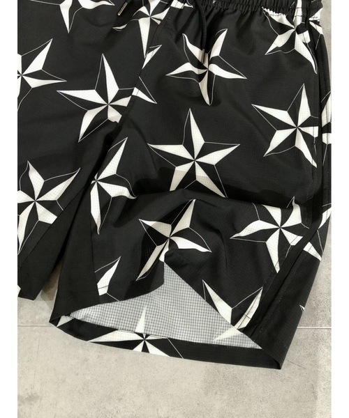 MMMM(エムエムエムエム)の「MMMM/ AIRLEAKFABRIC/総柄ショートパンツ(その他パンツ・メンズ・ブラック系その他/ブラック・MEDIUM/LARGE)」の4枚目の写真