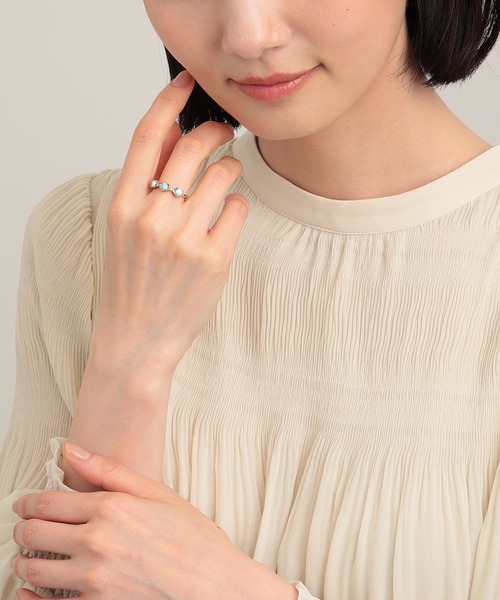 festaria bijou SOPHIA(フェスタリアビジュソフィア)の「K10YG ラリマー・ダイヤモンド リング(リング・レディース・イエローゴールド・9号/11号)」の3枚目の写真
