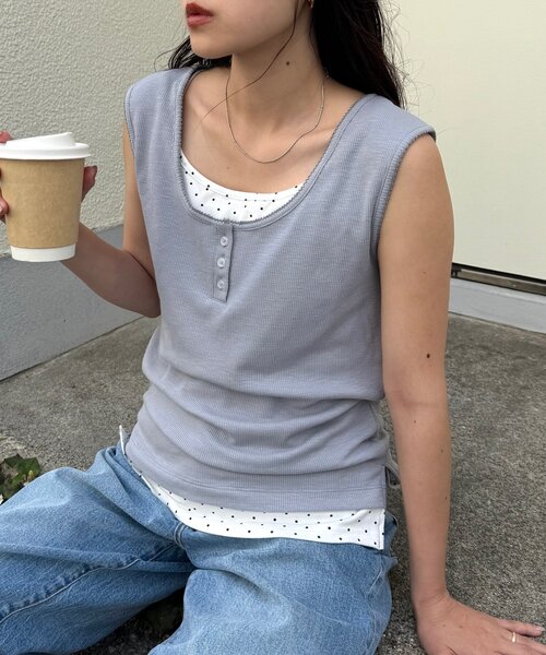 CIAOPANIC TYPY(チャオパニックティピー)の「配色レイヤードヘンリーネックリブタンク(タンクトップ・レディース・グレー/ブラック/レッド/ホワイト・ONE SIZE)」の3枚目の写真