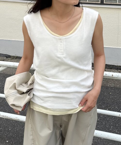 CIAOPANIC TYPY(チャオパニックティピー)の「配色レイヤードヘンリーネックリブタンク(タンクトップ・レディース・グレー/ブラック/レッド/ホワイト・ONE SIZE)」の16枚目の写真