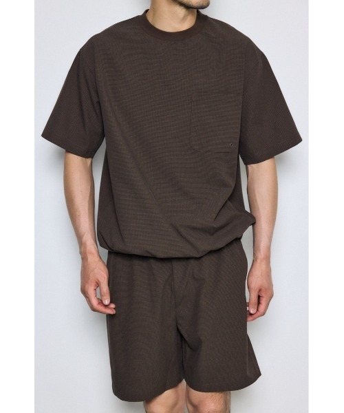 AZUL by moussy(アズールバイマウジー)の「テックジャガードアクショントップス(Tシャツ/カットソー・メンズ・ブラウン/ブラック/カーキ・MEDIUM/LARGE)」の3枚目の写真