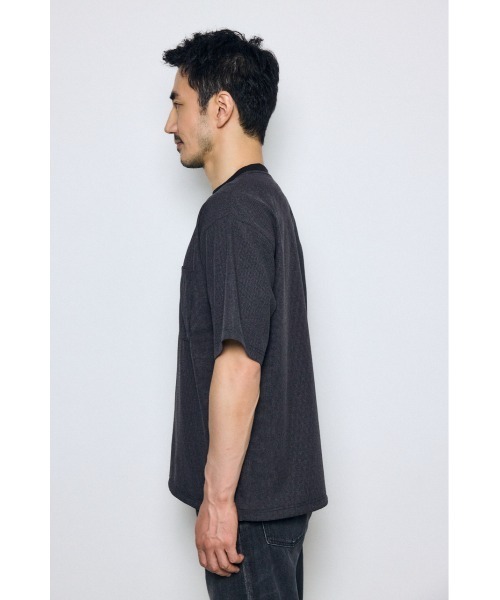 AZUL by moussy(アズールバイマウジー)の「テックジャガードアクショントップス(Tシャツ/カットソー・メンズ・ブラウン/ブラック/カーキ・MEDIUM/LARGE)」の19枚目の写真