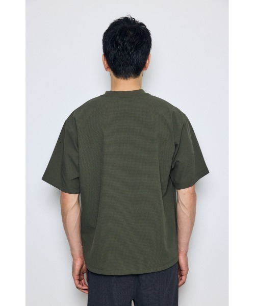 AZUL by moussy(アズールバイマウジー)の「テックジャガードアクショントップス(Tシャツ/カットソー・メンズ・ブラウン/ブラック/カーキ・MEDIUM/LARGE)」の9枚目の写真