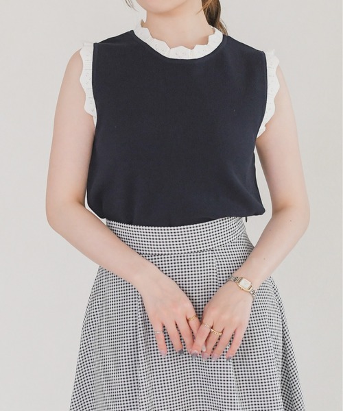 MISCH MASCH(ミッシュマッシュ)の「2026春夏新作 配色フリルボーダーノースリーブニット(ニット/セーター・レディース・ネイビー/ホワイト×ブルー・フリ-)」の6枚目の写真