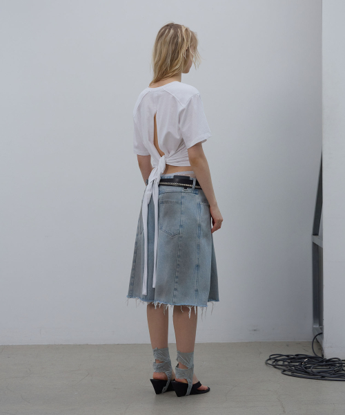 LCDC TM(エルシーディーシーティーエム)の「BACK SLIT V-NECK TOP (WHITE)(Tシャツ/カットソー・レディース・その他・SMALL/MEDIUM)」の3枚目の写真