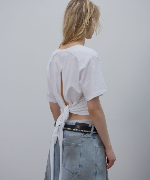 LCDC TM(エルシーディーシーティーエム)の「BACK SLIT V-NECK TOP (WHITE)(Tシャツ/カットソー・レディース・その他・SMALL/MEDIUM)」の7枚目の写真
