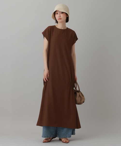 LAKOLE(ラコレ)の「ワッフルギャザーワンピース / 861808(ワンピース・レディース・ブルー/ブラウン/ベージュ/ブラック・FREE)」の3枚目の写真