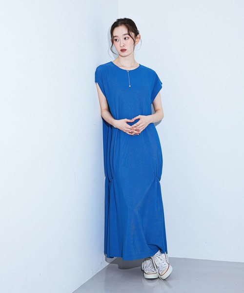 LAKOLE(ラコレ)の「ワッフルギャザーワンピース / 861808(ワンピース・レディース・ブルー/ブラウン/ベージュ/ブラック・FREE)」の5枚目の写真