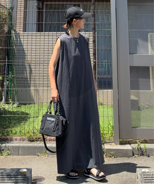 notch.（ノッチ）の「［高身長さんサイズ有］オーバーサイズノースリーブワンピース（ワンピース・レディース・ブルー/ダークグレー/ブラック・M/TM）」の5枚目の写真