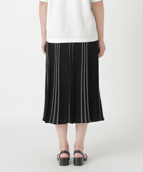 ZUCCa(ズッカ)の「PLEATED KNIT / ニットスカート(スカート・レディース・ブラック/ブルー/ライトブラウン・M size)」の5枚目の写真