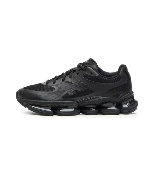 NEW BALANCE(ニューバランス)の「NEW BALANCE(ニューバランス) U20005L0(スニーカー・メンズ・ブラック・25cm/25.5cm/26cm/26.5cm/27cm/27.5cm/28cm/28.5cm)」の1枚目の写真