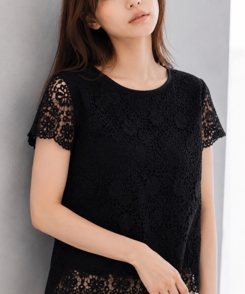 Muffiny(マフィニー)の「フラワーレース切替ブラウス(Tシャツ/カットソー・レディース・ライトグレー/ブラック/ホワイト・MEDIUM)」の3枚目の写真
