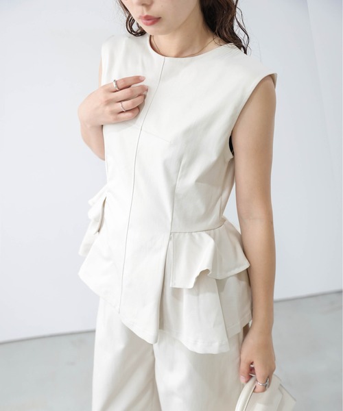 AMELY(エミリー)の「ペプラム×ワイドパンツセットアップ(セットアップ・レディース・ブラック/ブラウン/ブルー/ライトベージュ・M/L)」の16枚目の写真