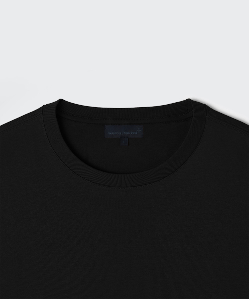 MUSINSA STANDARD（ムシンサスタンダード）の「[プラス] 記者 コットン レギュラークルーネック Tシャツ [ブラック]（Tシャツ/カットソー・メンズ・その他・SMALL/MEDIUM/LARGE/X-LARGE/2XL/3XL）」の4枚目の写真