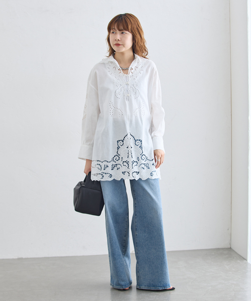 journal standard L'essage(ジャーナルスタンダードレサージュ)の「刺繍レースチュニックシャツ(シャツ/ブラウス・レディース・ホワイト/ブラック・FREE)」の4枚目の写真