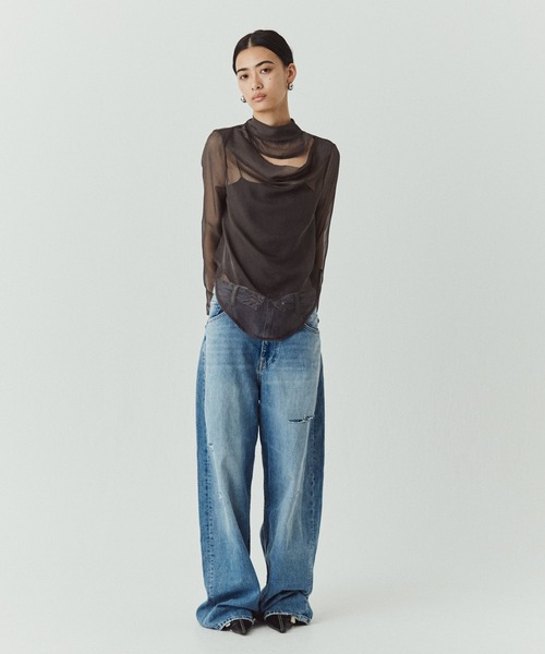 kiehtova(キエトヴァ)の「【kiehtova】FLUID SHEER MOCKNECK TOPS/フルイドシアーモックネックトップス KTWR71(Tシャツ/カットソー・レディース・グレー/ブラウン/ブラック・FREE)」の7枚目の写真