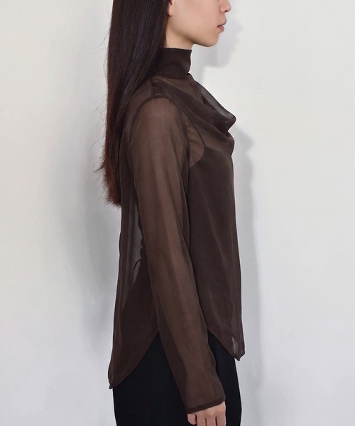 kiehtova(キエトヴァ)の「【kiehtova】FLUID SHEER MOCKNECK TOPS/フルイドシアーモックネックトップス KTWR71(Tシャツ/カットソー・レディース・グレー/ブラウン/ブラック・FREE)」の21枚目の写真
