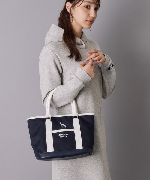 adabat(アダバット)の「【ADABAT NAVY】トリコ船形カートバッグ(トートバッグ・レディース・ブラック/ネイビー/アイボリー・00)」の3枚目の写真