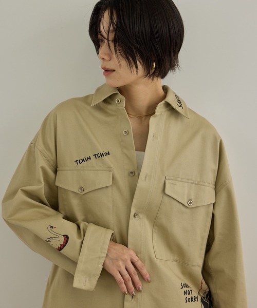 SALON adam et rope'(サロン アダム エ ロペ)の「【Camille de Cussac by SALON】アートプリントオーバーシャツ / セットアップ対応(シャツ/ブラウス・レディース・ベージュ・FREE)」の6枚目の写真