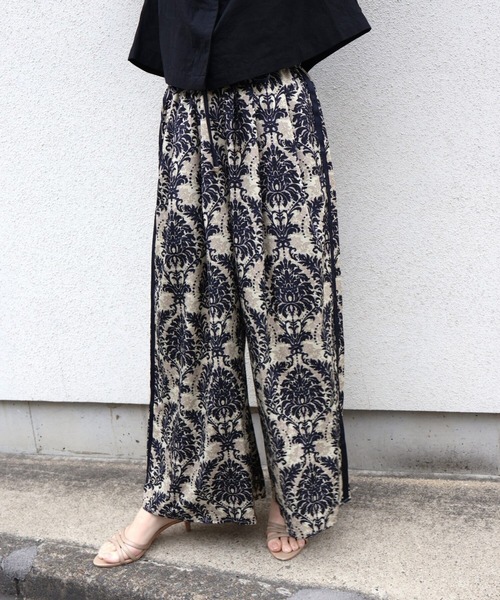 etre relie(エトレリー)の「セミシアーウエストリブワイドパンツ(その他パンツ・レディース・グリーン系その他/ネイビー/ブラック系その他・MEDIUM)」の6枚目の写真