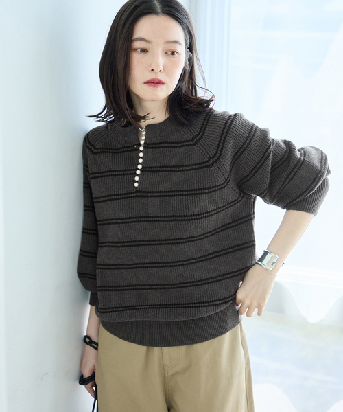 journal standard L'essage(ジャーナルスタンダードレサージュ)の「《一部WEB限定カラー/追加》パールスキッパープルオーバー(ニット/セーター・レディース・グレー/チャコールグレー/ネイビー・FREE)」の13枚目の写真