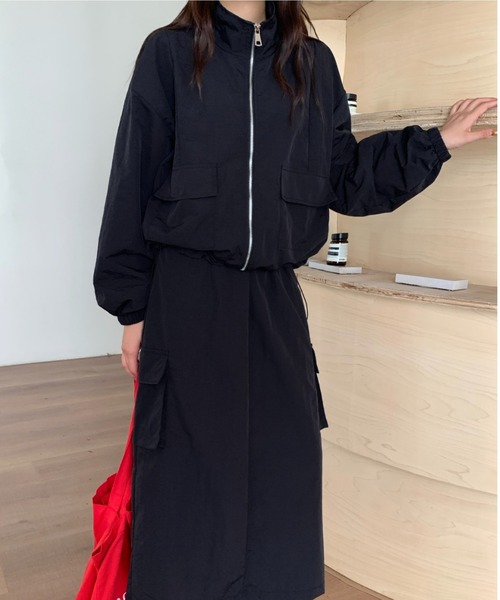 LUCPY(ラクピー)の「ブルゾン×カーゴロングスカート セットアップ(その他アウター・レディース・ブラック・X-LARGE/XX-LARGE/LARGE/MEDIUM)」の2枚目の写真
