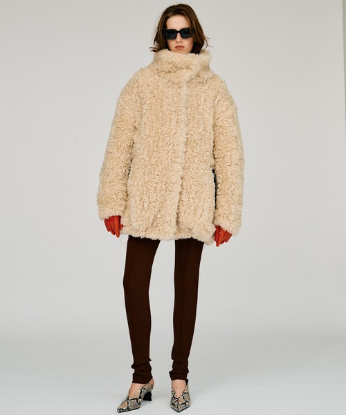 PRANK PROJECT(プランクプロジェクト)の「【2026Winter Pre-Order】スタンドカラーカールファーコート / Stand Collar Curly Fur Coat(その他アウター・レディース・ブラウン/アイボリー・FREE)」の4枚目の写真